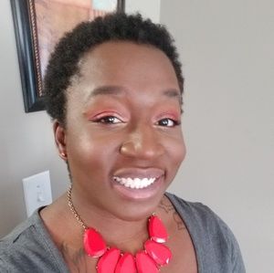 Meet your Posher, Gabrielle